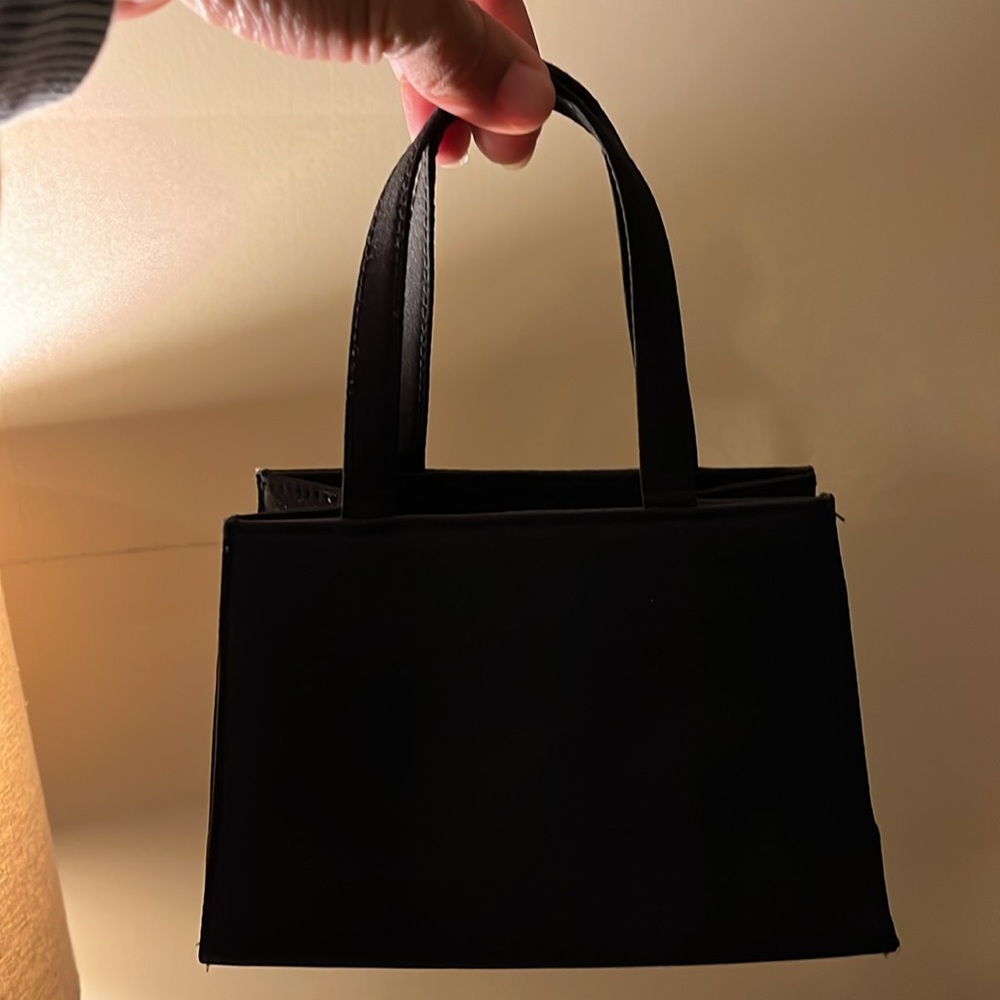 MINI Party Purse - red int. Zip pocket to secure small items.  Snap closure.